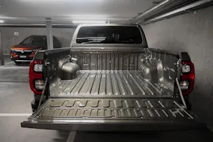 Toyota Hilux Double Cab.-Pick-up 2.8 D-4D 204 Invincible MHEV