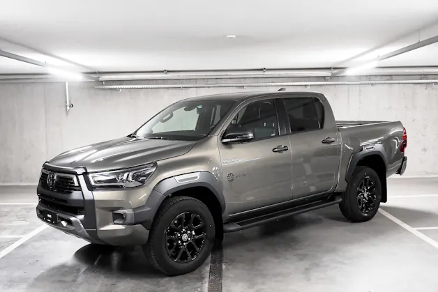 Toyota Hilux Double Cab.-Pick-up 2.8 D-4D 204 Invincible MHEV