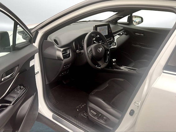 Vehicle image 5 Vehicle image 5