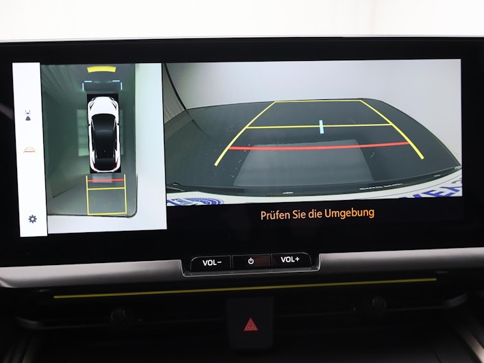 Vehicle image TOYOTA C-HR