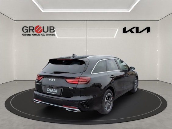 Vehicle image 4 Vehicle image 4