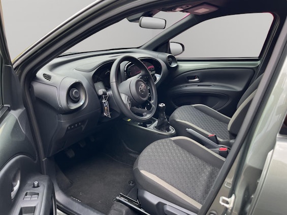 Vehicle image 7 Vehicle image 7