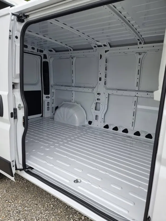 Peugeot Boxer 330 L2H1 2.2 BlueHDi 140PS