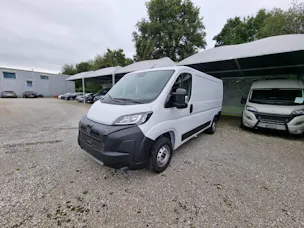 Peugeot Boxer 330 L2H1 2.2 BlueHDi 140PS