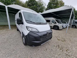 Peugeot Boxer 330 L2H1 2.2 BlueHDi 140PS
