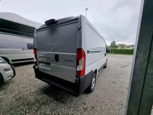 Peugeot Boxer 330 L2H1 2.2 BlueHDi 140PS