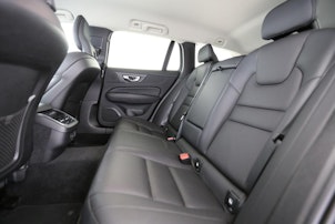 Vehicle image VOLVO V60 Cross Country 2.0 B4 AWD