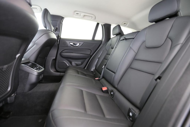 Vehicle image VOLVO V60