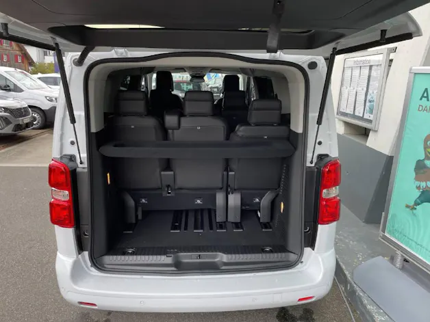 Peugeot Traveller Standard 2.0 BlueHDi 180 Business VIP S/S