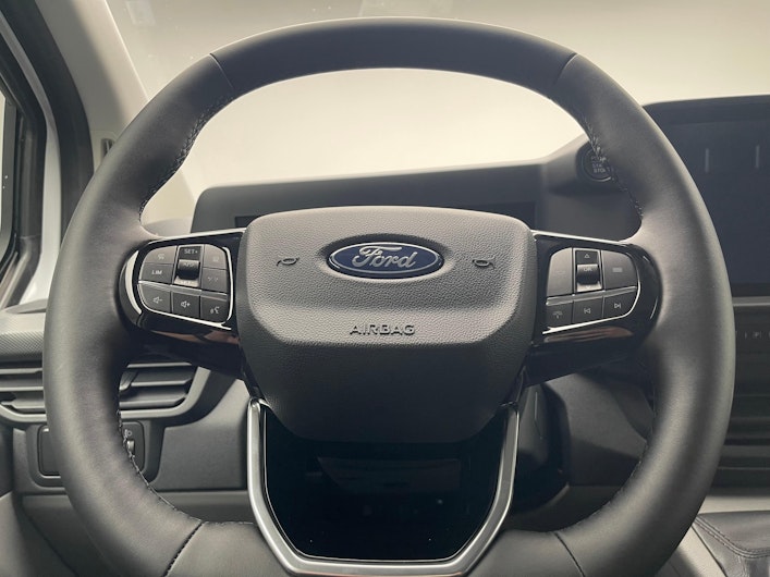 Vehicle image FORD TRANSIT CUSTOM