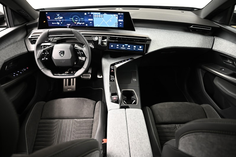 Vehicle image PEUGEOT 5008