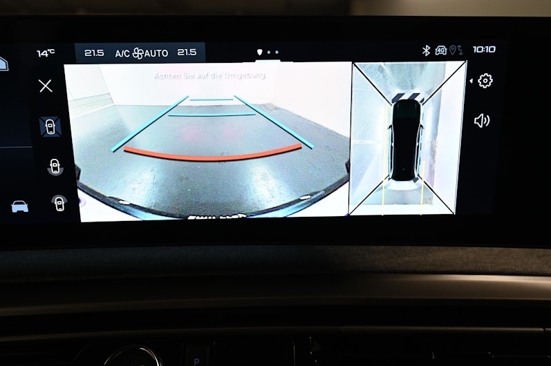 Vehicle image PEUGEOT 5008