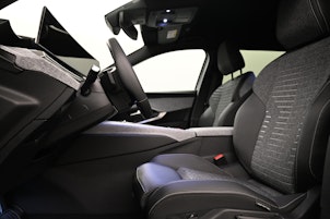 Vehicle image PEUGEOT 5008 1.6 PHEV Allure