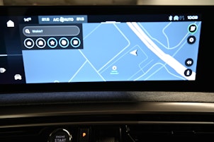 Vehicle image PEUGEOT 5008 1.6 PHEV Allure