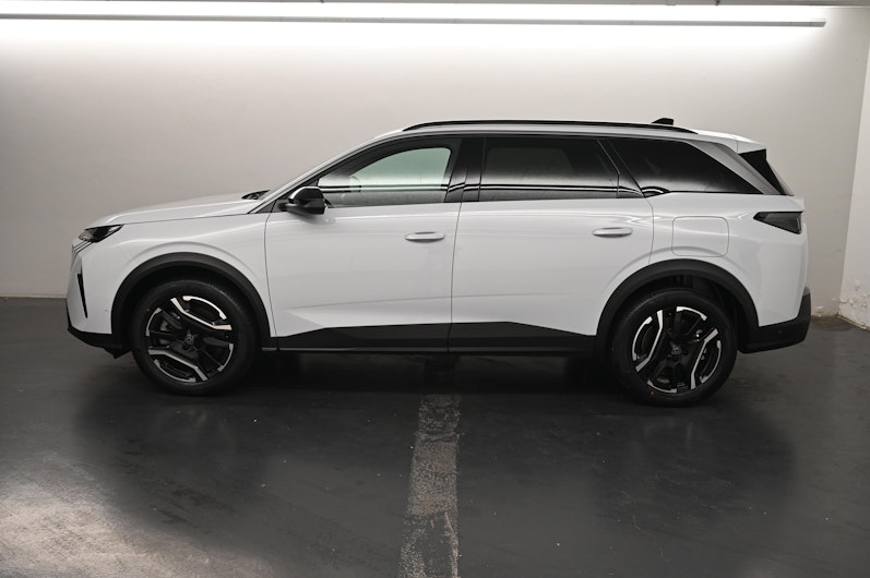 Vehicle image PEUGEOT 5008