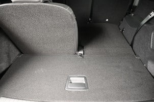 Vehicle image PEUGEOT 5008 1.6 PHEV Allure