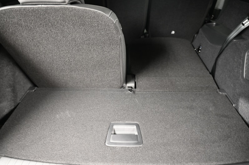 Vehicle image PEUGEOT 5008