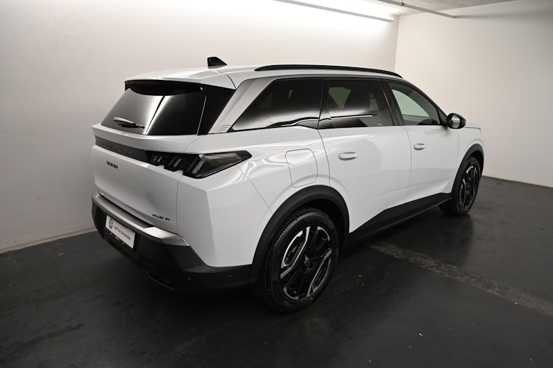 Vehicle image PEUGEOT 5008