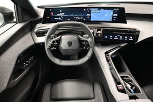 Vehicle image PEUGEOT 3008 1.6 Plug-in Hybrid Allure