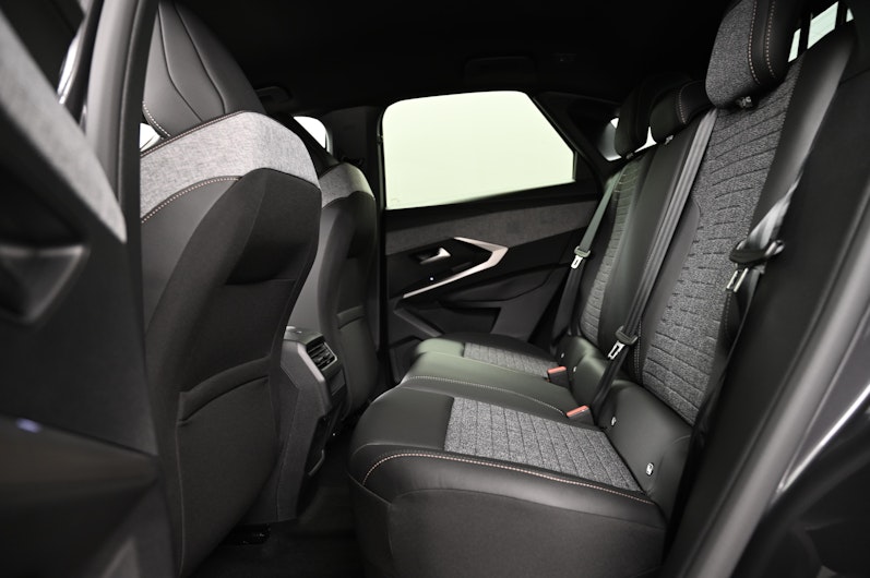 Vehicle image PEUGEOT 3008