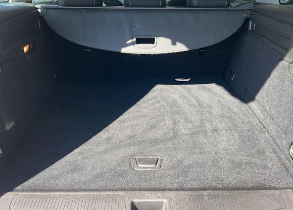 Vehicle image 8 Vehicle image 8