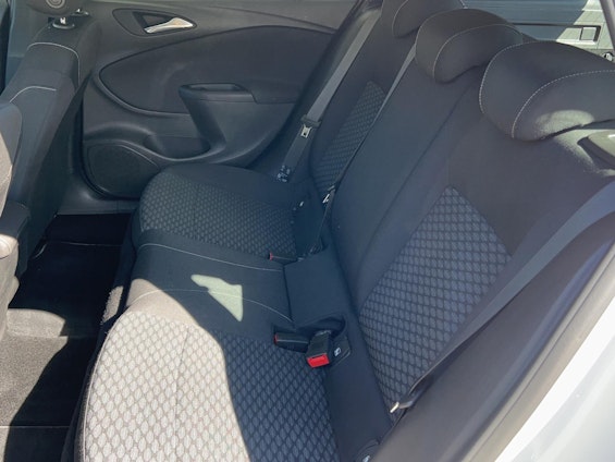 Vehicle image 7 Vehicle image 7