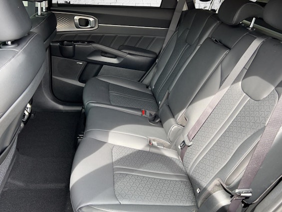 Vehicle image 7 Vehicle image 7