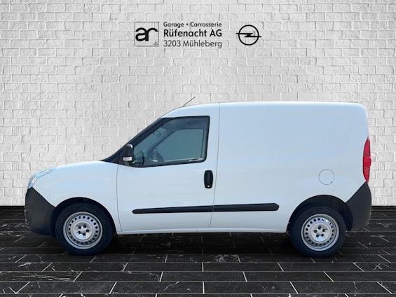 Vehicle image 4 Vehicle image 4