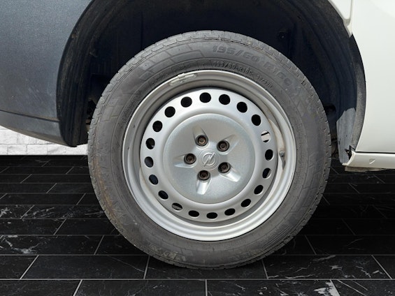 Vehicle image 10 Vehicle image 10