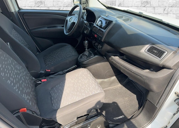 Vehicle image 7 Vehicle image 7