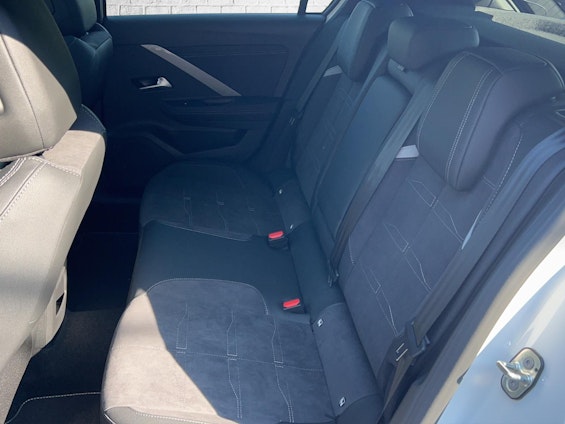 Vehicle image 7 Vehicle image 7