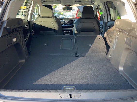 Vehicle image 9 Vehicle image 9