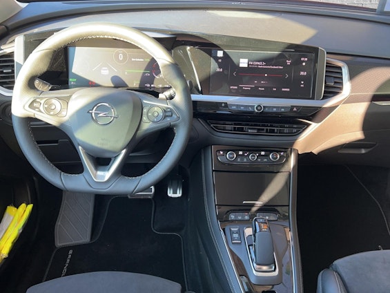 Vehicle image 5 Vehicle image 5