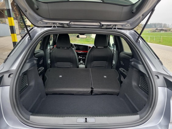 Vehicle image 9 Vehicle image 9