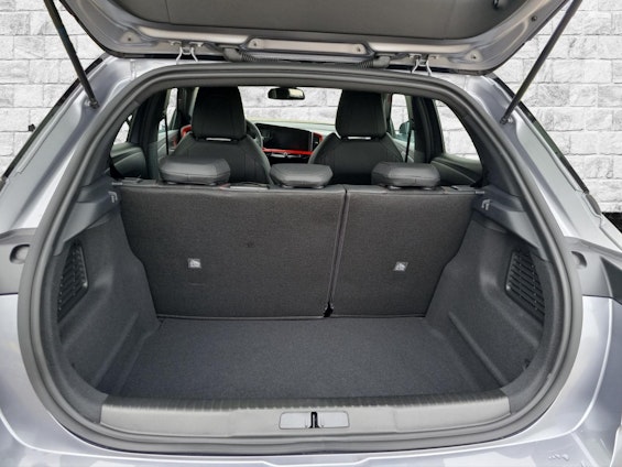 Vehicle image 8 Vehicle image 8