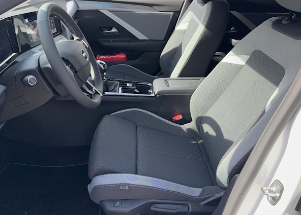 Vehicle image 6 Vehicle image 6