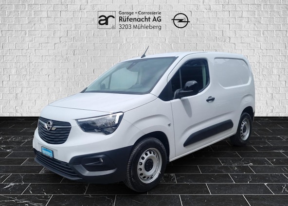 First vehicle image First vehicle image