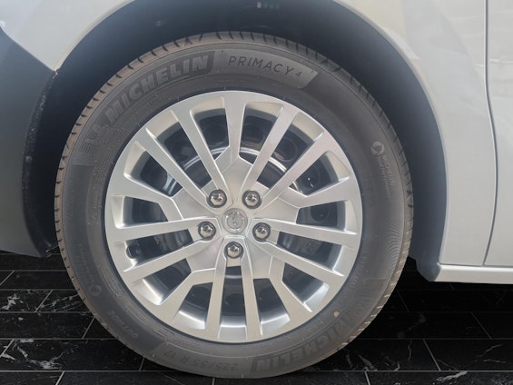 Vehicle image 10 Vehicle image 10