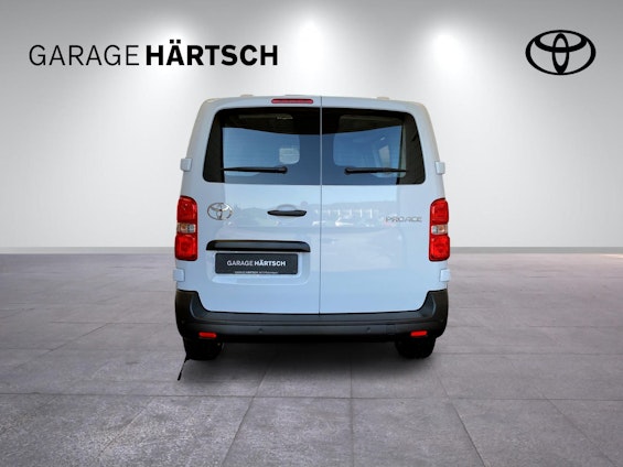 Vehicle image 4 Vehicle image 4