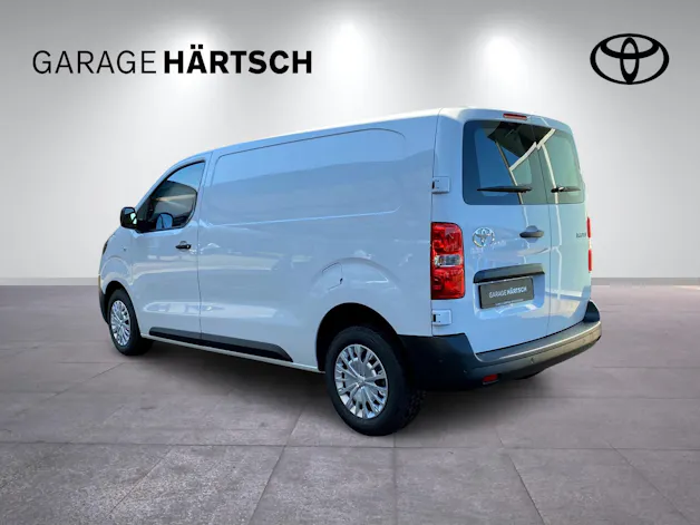 Toyota PROACE Van L1 2.0 D Advanced