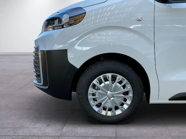 Toyota PROACE Van L1 2.0 D Advanced