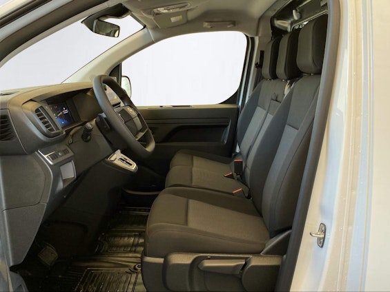 Vehicle image 11 Vehicle image 11