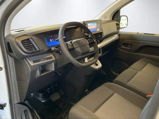 Toyota PROACE Van L1 2.0 D Advanced