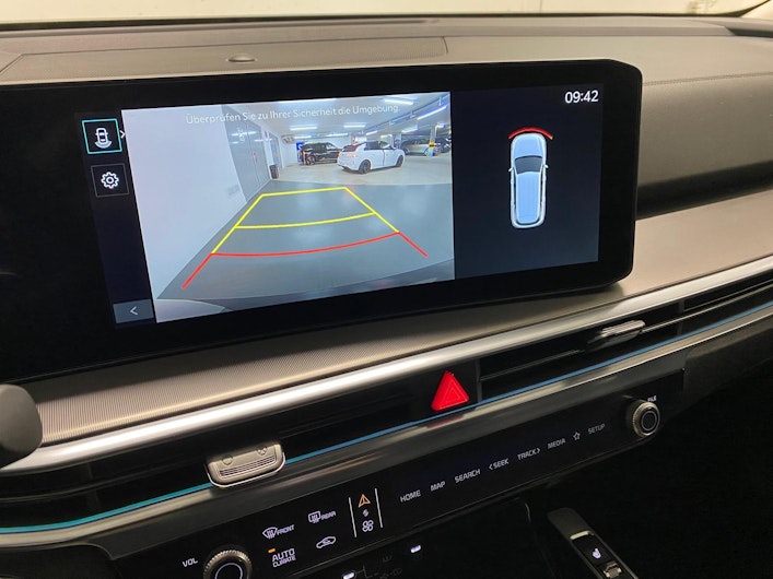 Vehicle image KIA SORENTO