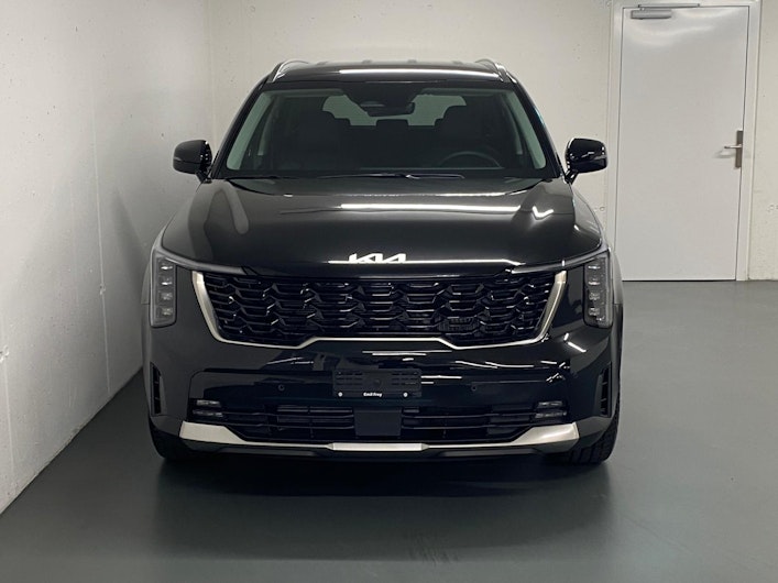 Vehicle image KIA SORENTO