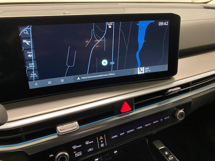 Vehicle image KIA SORENTO