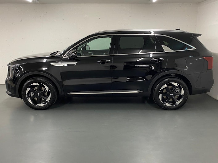 Vehicle image KIA SORENTO