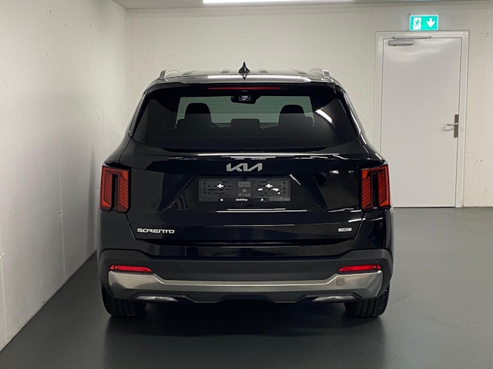 Vehicle image KIA SORENTO