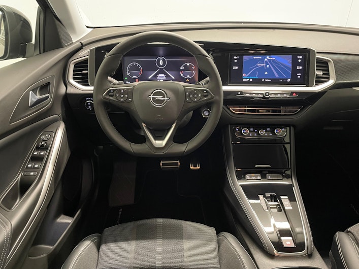 Vehicle image OPEL GRANDLAND