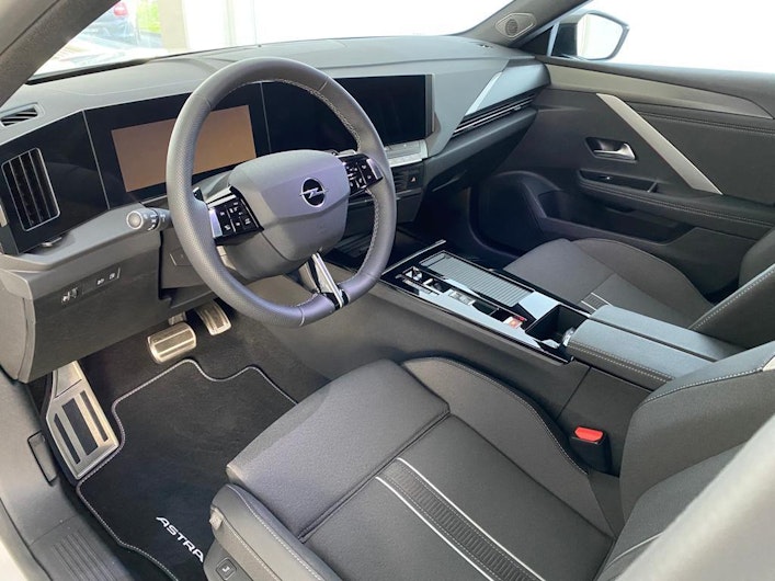 Vehicle image OPEL ASTRA